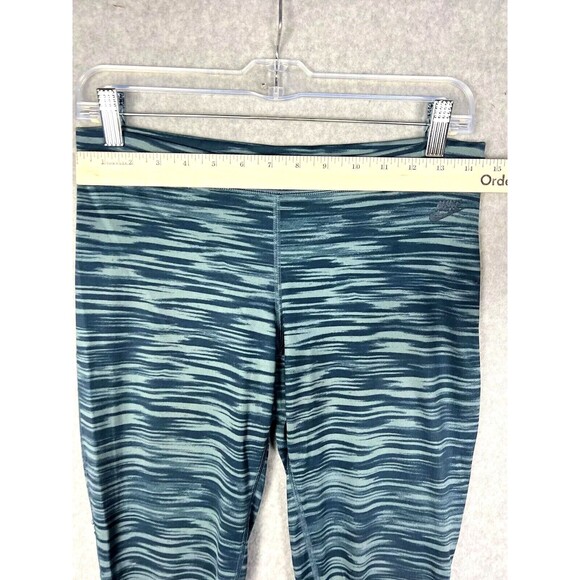 $$SOLD:SE-WHSLE 052825$$ Animal Print Compression Leggings Sporty - Picture 3 of 13